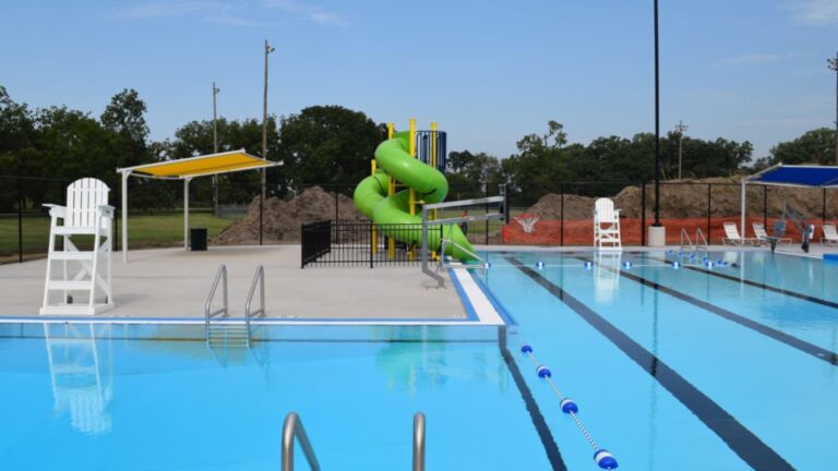 Oaklands Community Pool: Your Local Swimming Haven